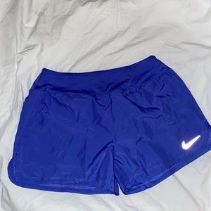 Women’s blue dry standard fit Nike shorts